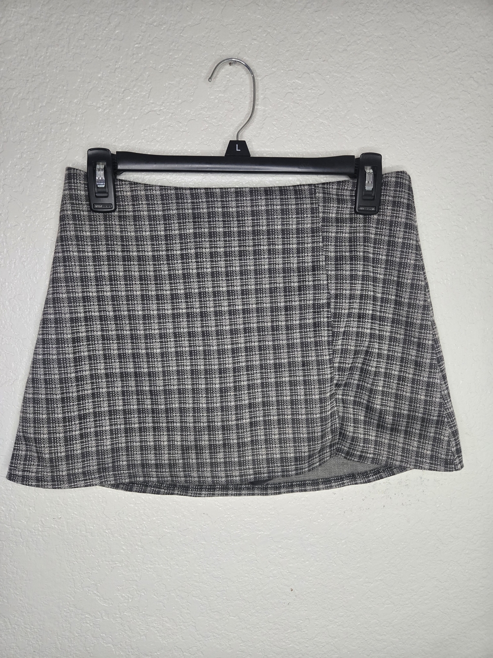 American Eagle Outfitters Black and White Plaid Skort